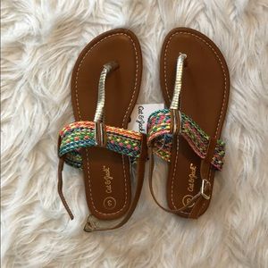 Girls size 3 multicolor sandels ❤️